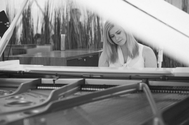 Siegel Entertainment artist Selina Koop