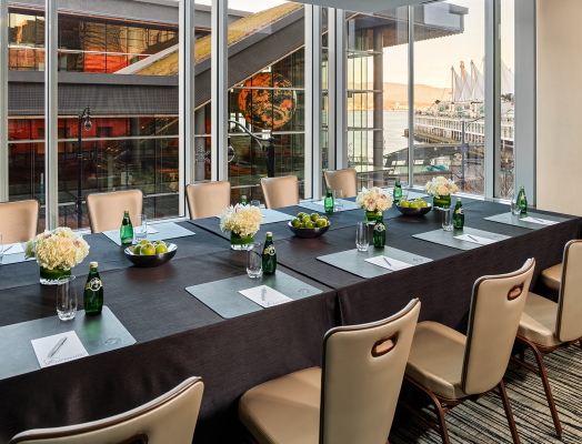 Amber Room Meeting Space