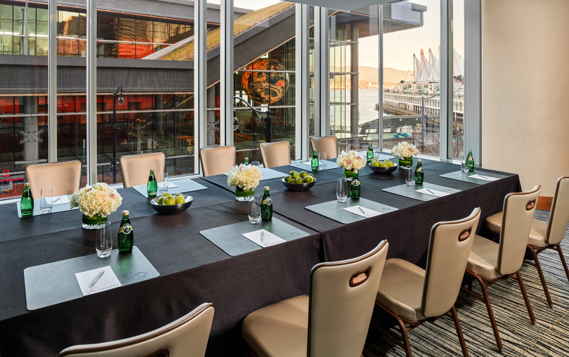 Amber Room Meeting Space