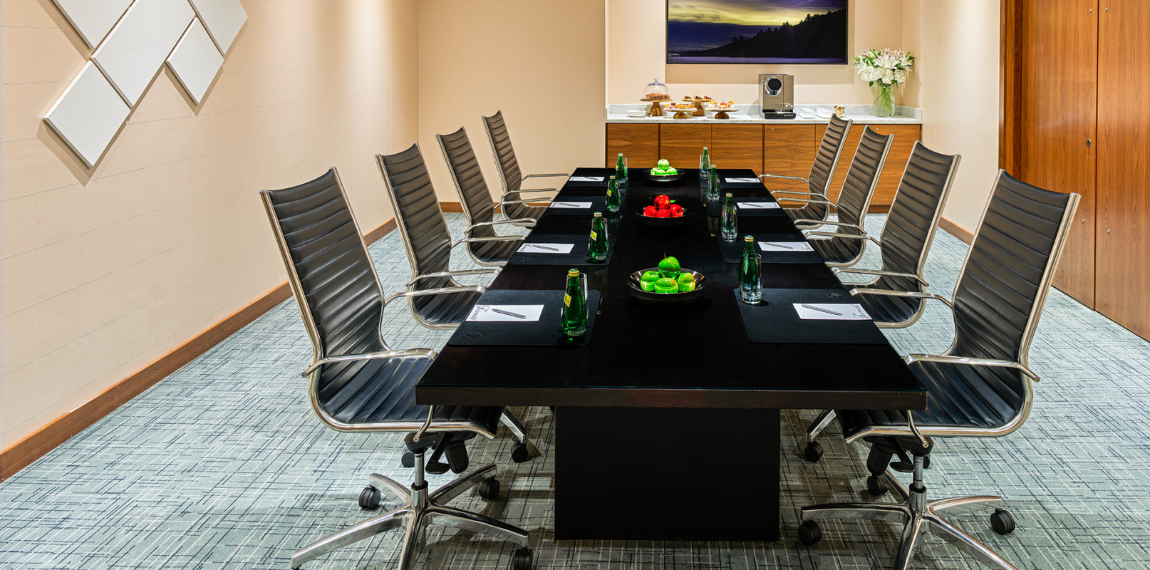 Garnet Room Meeting Space