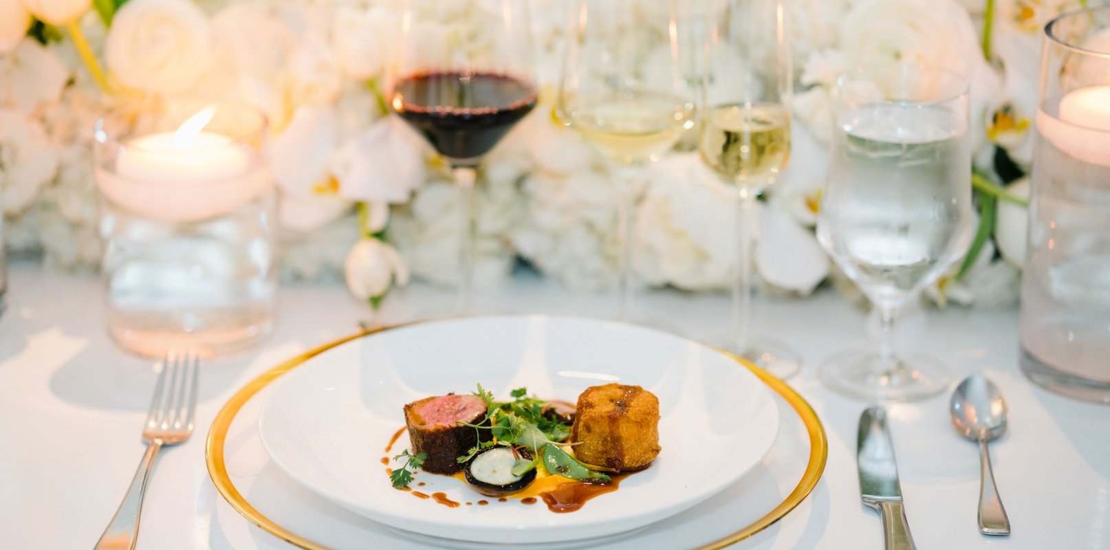 Dinner plate at wedding