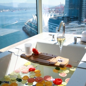 Great Bathrooms of the World: Fairmont Pacific Rim' | Pacific Rim Life 2