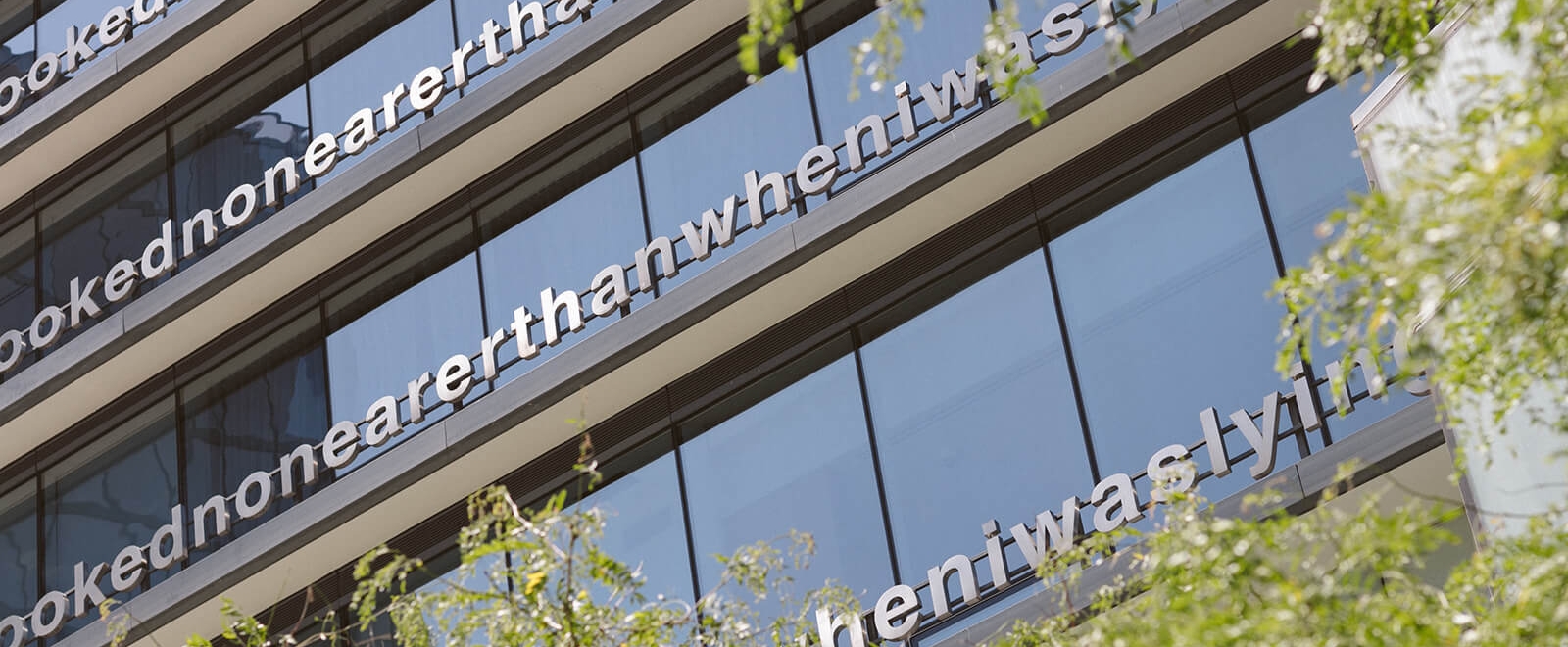 Fairmont outdoor decor