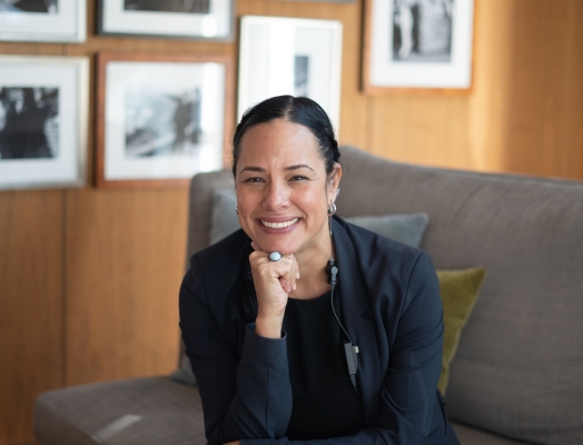 A hotel concierge at Fairmont Gold Lounge recommending her favourite fall activities in Vancouver